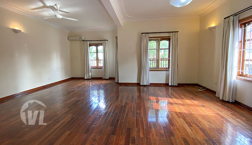 Beautiful 4 beds house with pool and garden in Tay Ho area