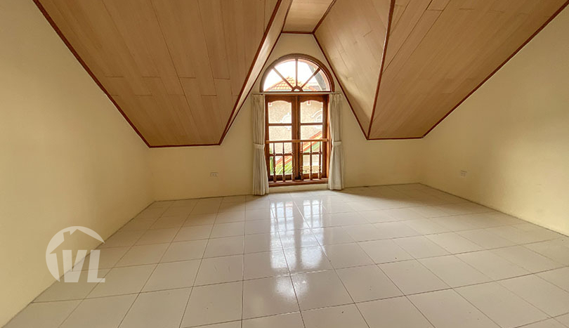 Beautiful 4 beds house with pool and garden in Tay Ho area