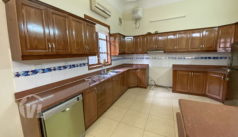 Beautiful 4 beds house with pool and garden in Tay Ho area
