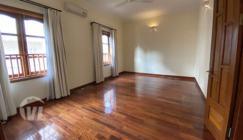 Beautiful 4 beds house with pool and garden in Tay Ho area