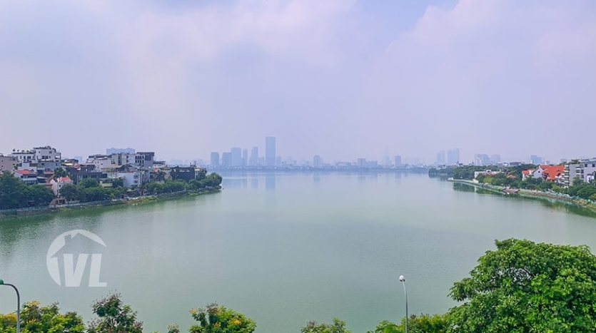 Brand-new 3 beds serviced apartment facing the West Lake