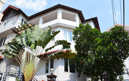Furnished 5 beds house to rent with swimming pool in Tay Ho