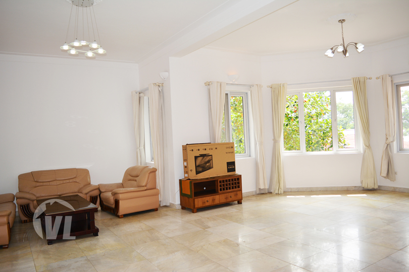 333 Furnished 5 beds house to rent with swimming pool in Tay Ho