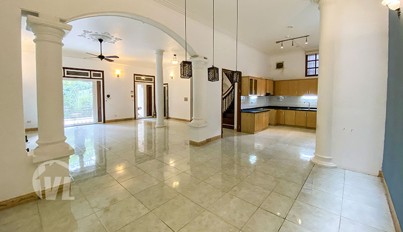Large 5 beds villa with big yard in Tay Ho district