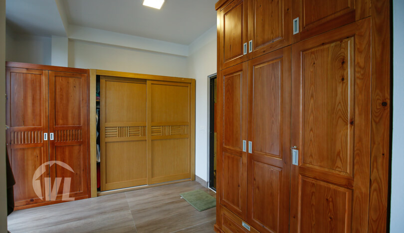 Modern 3 beds house to rent close to LFAY in Long Bien