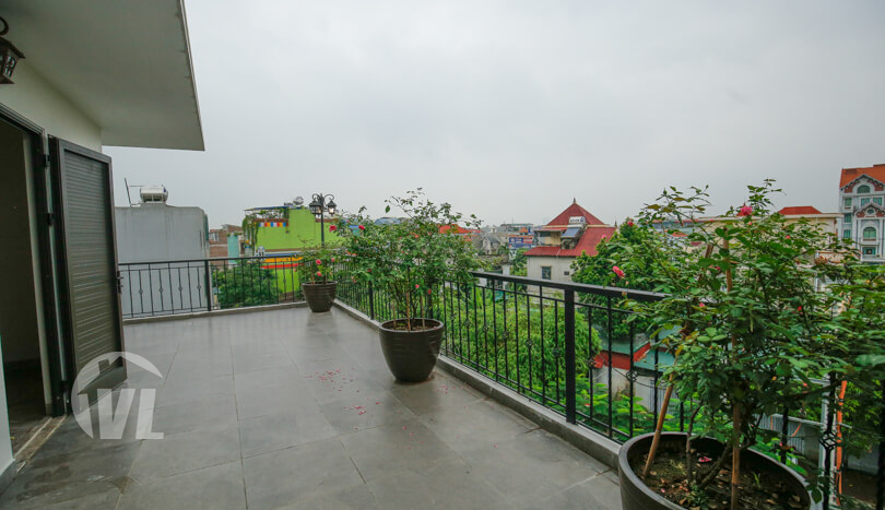Modern 3 beds house to rent close to LFAY in Long Bien