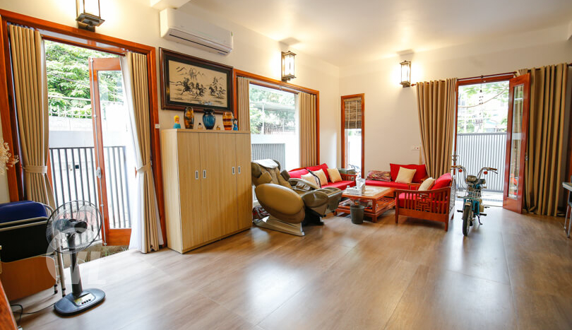 Modern 3 beds house to rent close to LFAY in Long Bien