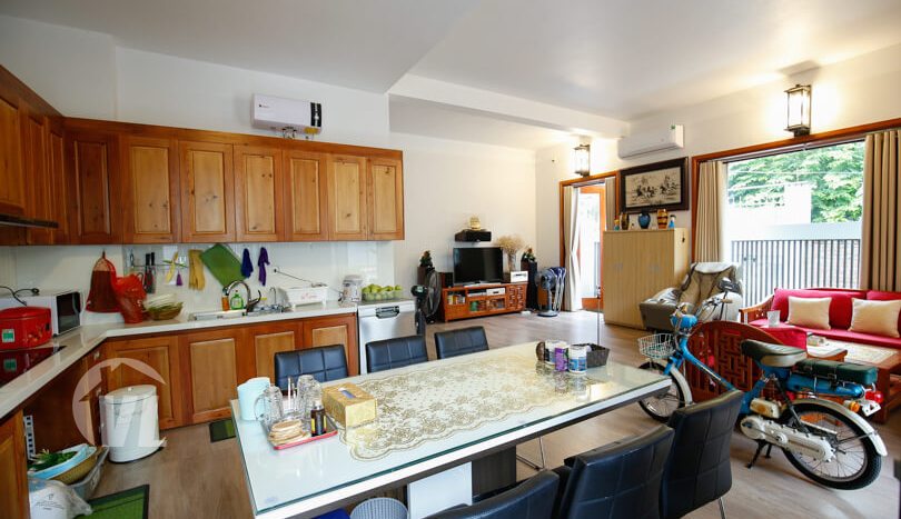 Modern 3 beds house to rent close to LFAY in Long Bien