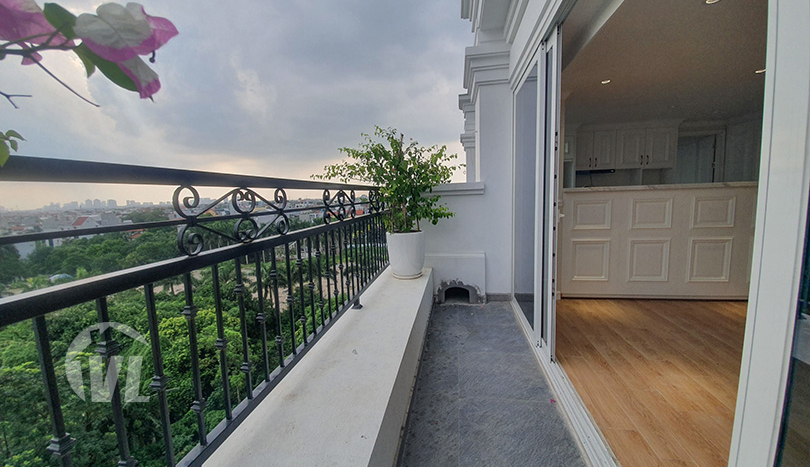 2 bedrooms flat to rent in Long Bien close to LFAY