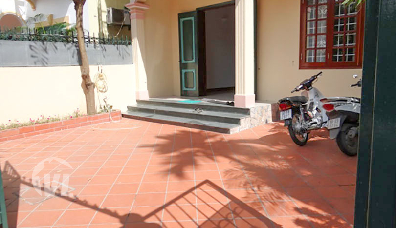 French colonial style house to lease with open view in Tay Ho