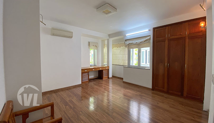 Furnished 5 beds 4 baths house to rent in Tay Ho district