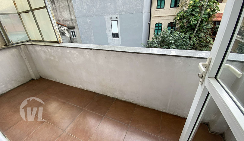 Furnished 5 beds 4 baths house to rent in Tay Ho district