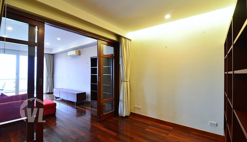 Hanoi duplex serviced apartment to rent with West Lake view