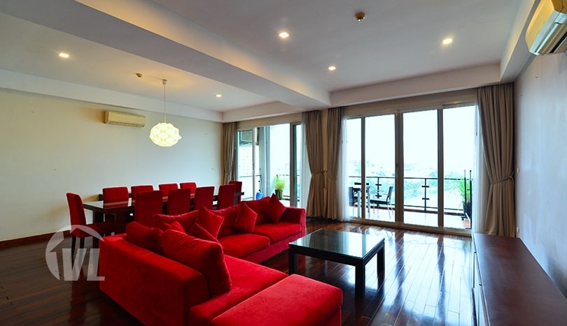 Hanoi duplex serviced apartment to rent with West Lake view