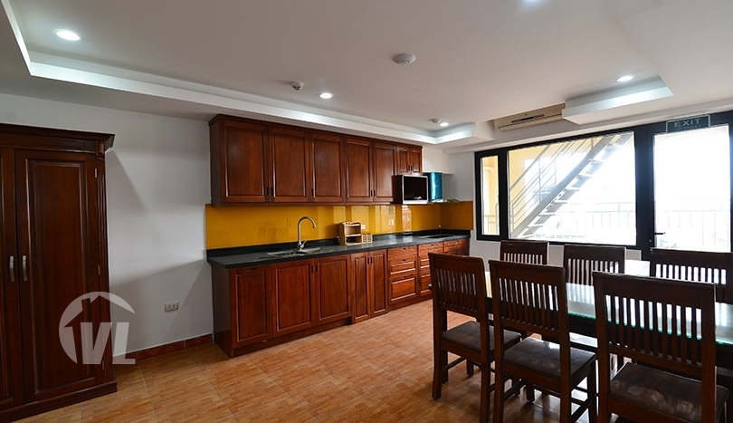 220 sq m 3 bedrooms apartment to rent in Yen Phu