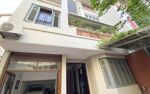 4 bedrooms house to lease on To Ngoc Van street