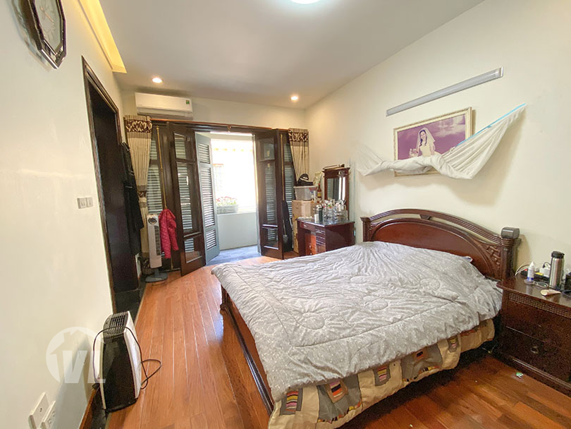 333 4 bedrooms house to lease on To Ngoc Van street