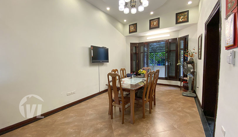 4 bedrooms house to lease on To Ngoc Van street