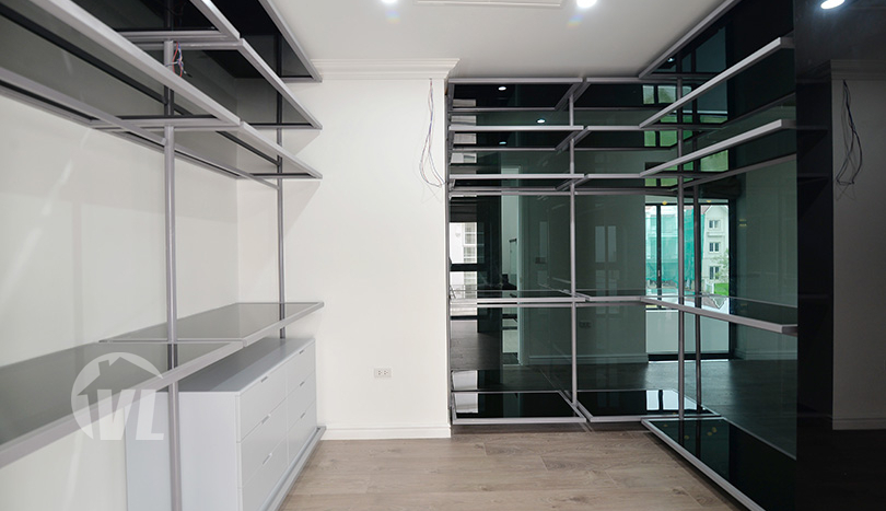 https://vietlonghousing.com/properties/top-quality-4-bedroom-furnished-house-to-rent-in-long-bien/