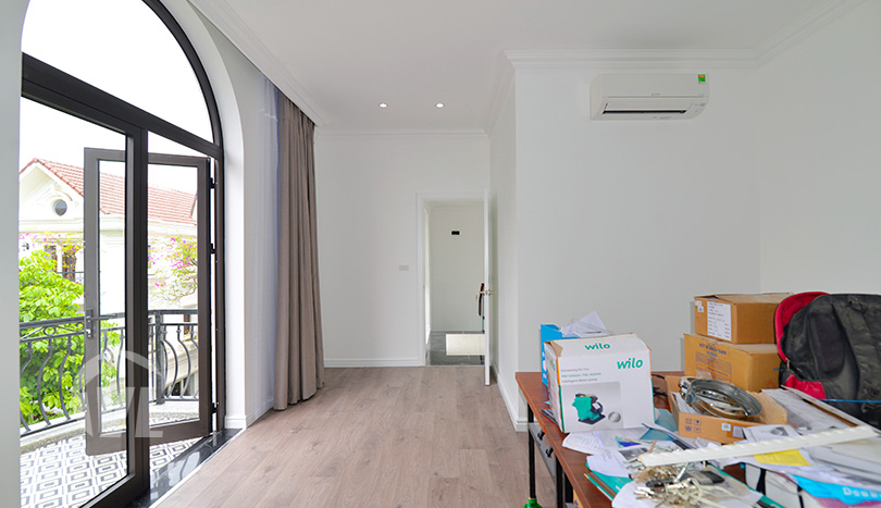 https://vietlonghousing.com/properties/top-quality-4-bedroom-furnished-house-to-rent-in-long-bien/