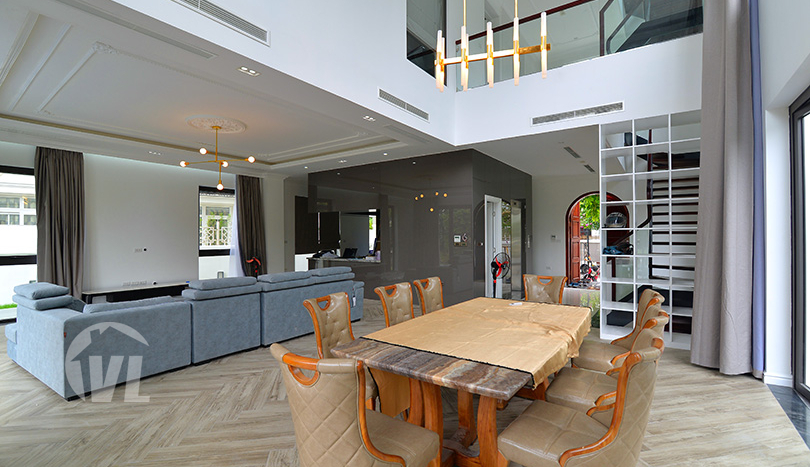 Brand new detached villa to lease in Vinhomes Riverside Hanoi