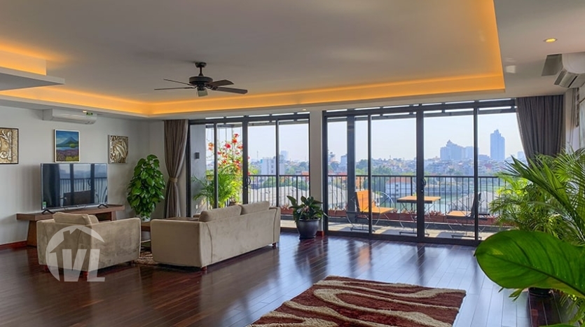 Brand new serviced penthouse to rent facing the West Lake in Tay Ho