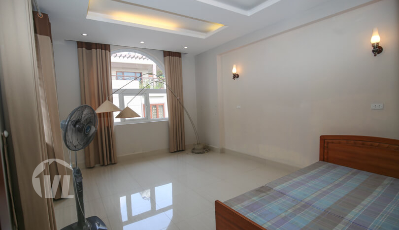 Five bedrooms furnished house with yard in Tay Ho district