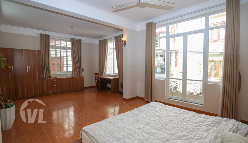 Five bedrooms furnished house with yard in Tay Ho district