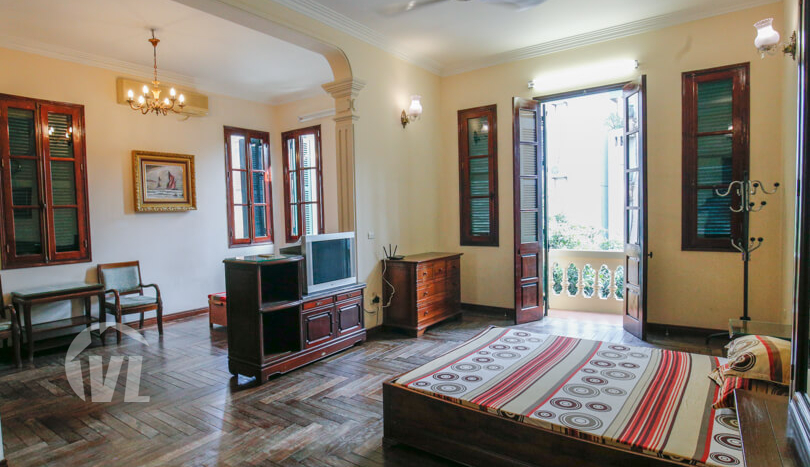 Furnished house to rent next to Wellspring School in Long Bien