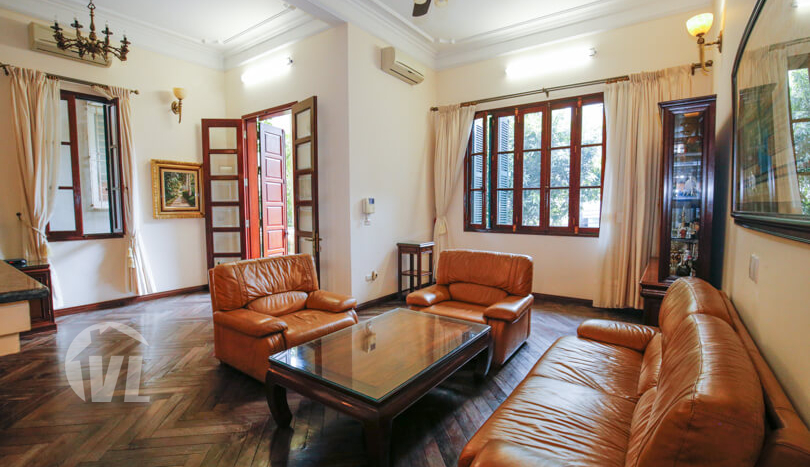 Furnished house to rent next to Wellspring School in Long Bien