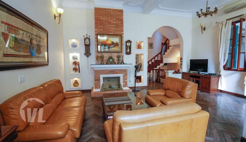 Furnished house to rent next to Wellspring School in Long Bien