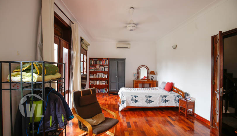 Furnished house with swimming pool in Tay Ho close to the West Lake