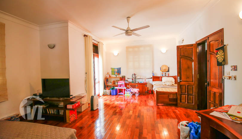 Furnished house with swimming pool in Tay Ho close to the West Lake