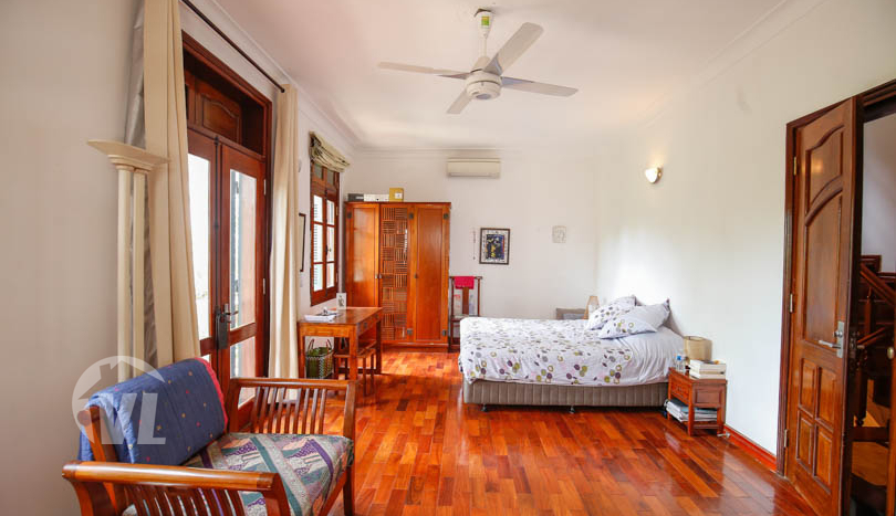 Furnished house with swimming pool in Tay Ho close to the West Lake