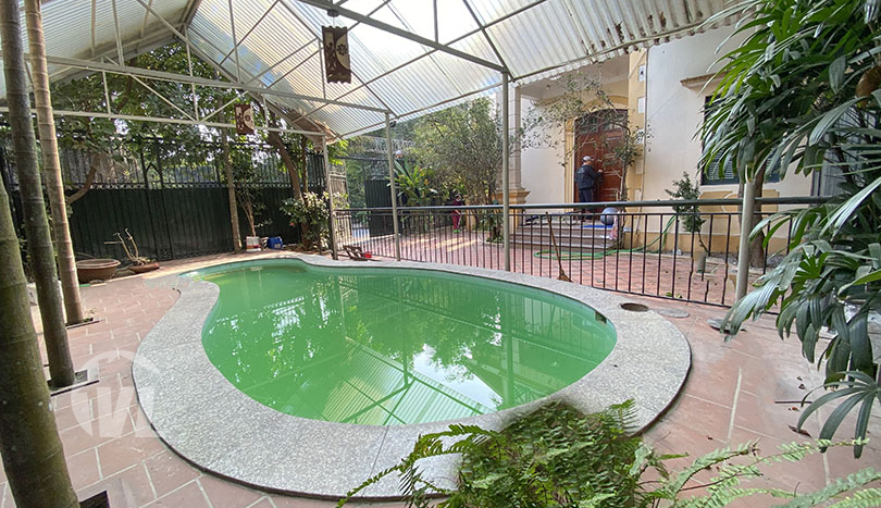 Large pool house to rent in Xom Chua area Tay Ho district