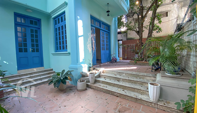 Lovely 3 beds furnished house to rent in Tay Ho district