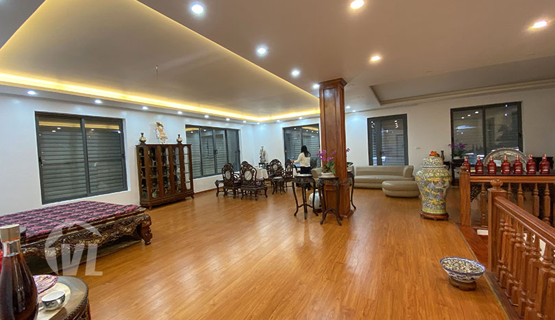 Modern villa with 200 sq m garden to rent in Tay Ho