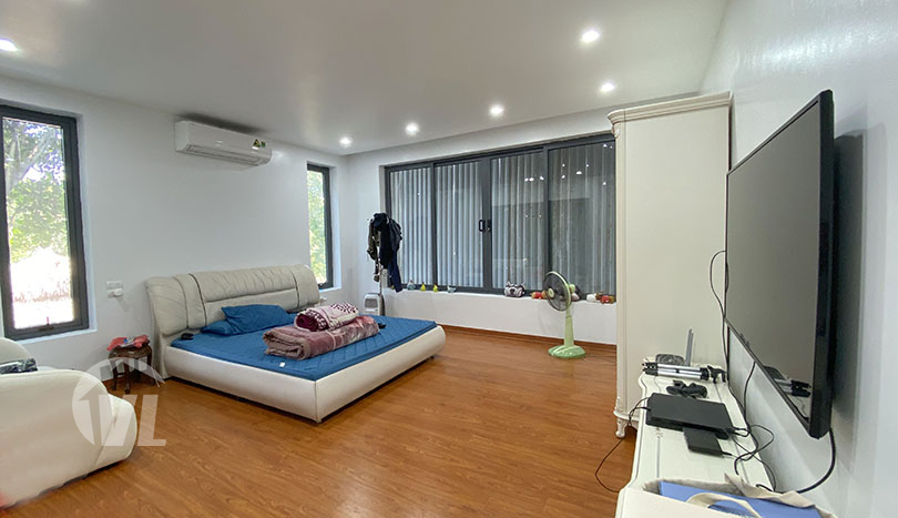 Modern villa with 200 sq m garden to rent in Tay Ho
