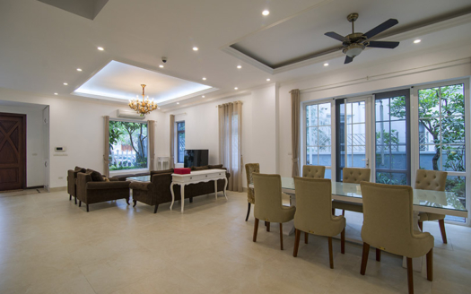 Splendid renovated villa to rent in Vinhomes Riverside Hanoi