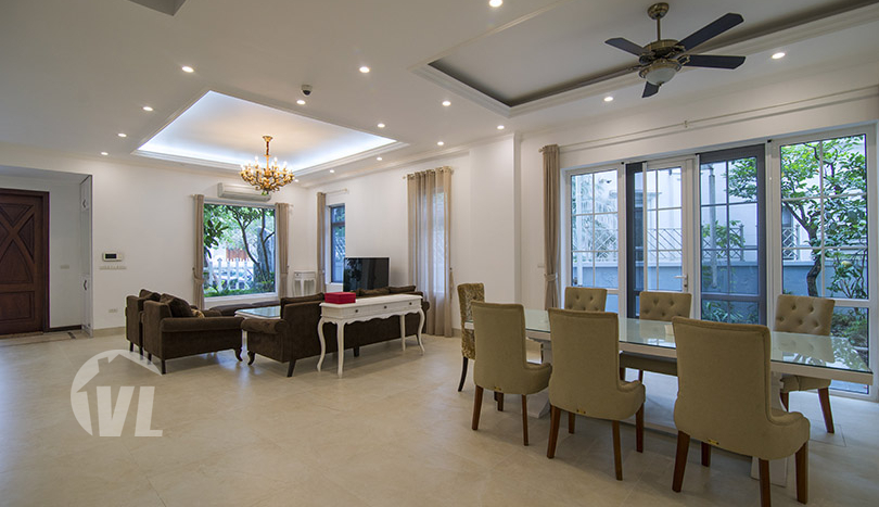 Splendid renovated villa to rent in Vinhomes Riverside Hanoi