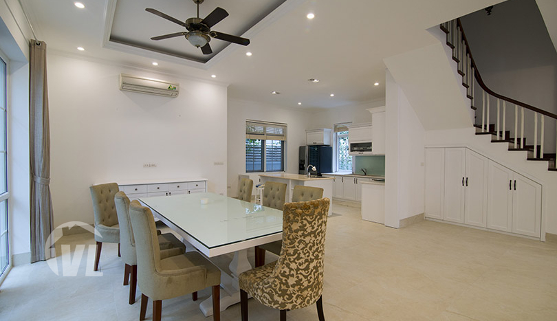 Splendid renovated villa to rent in Vinhomes Riverside Hanoi