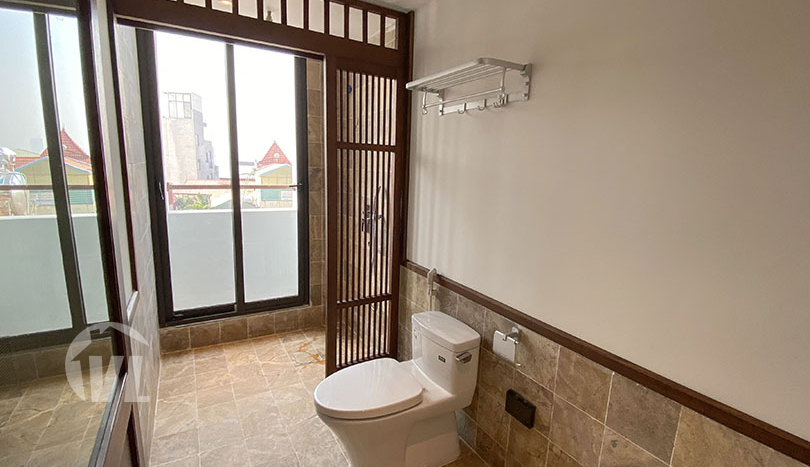 Brand-new lake view 4 beds apartment to lease in Tay Ho Hanoi