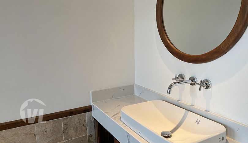 Brand-new lake view 4 beds apartment to lease in Tay Ho Hanoi