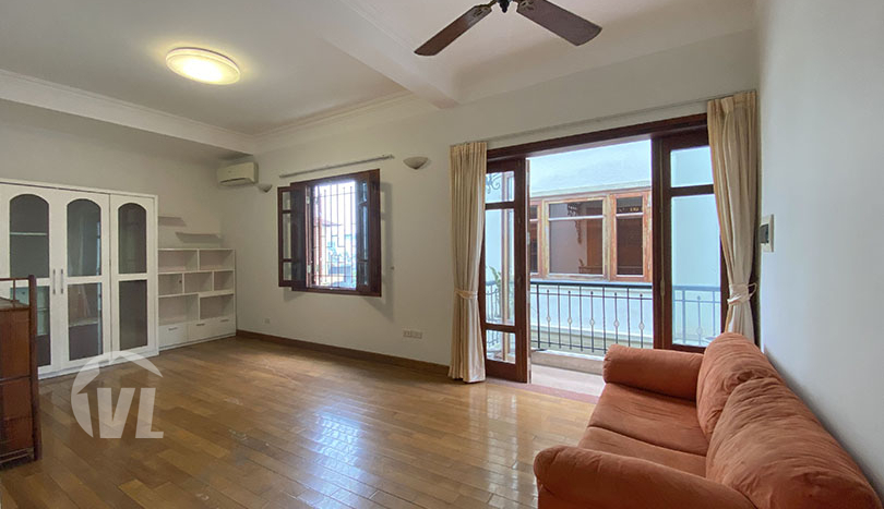 Cozy house with yard to rent close to the Lycée Français Hanoi