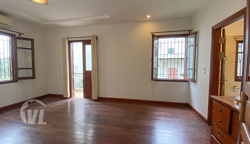 Cozy house with yard to rent close to the Lycée Français Hanoi