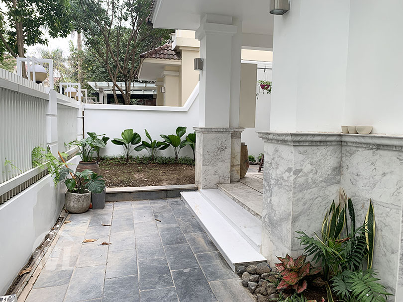 333 Furnished 5 beds villa to rent in T block Ciputra