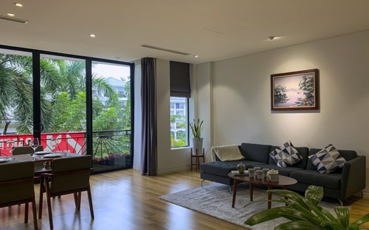 Modern 2 bedroom apartment by lake side on Tu Hoa Hanoi