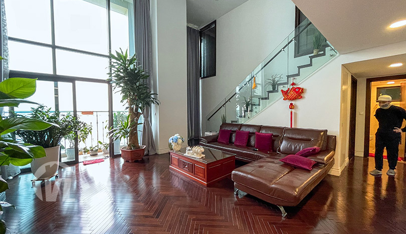 Spacious duplex 3 bedroom to rent in Hoang Thanh tower