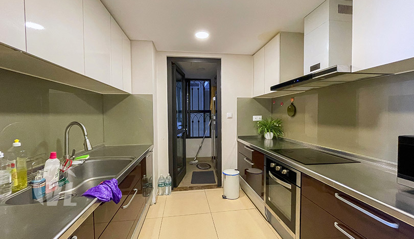 Spacious duplex 3 bedroom to rent in Hoang Thanh tower