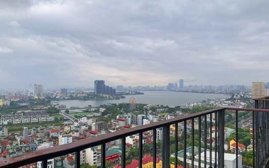 High floor lake view 1 bedroom apartment in Pentstudio Tay Ho